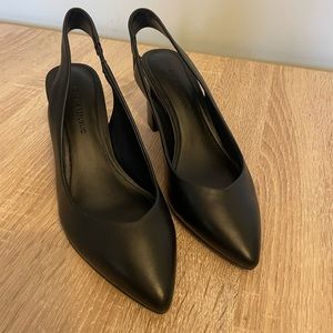 Banana Republic heels